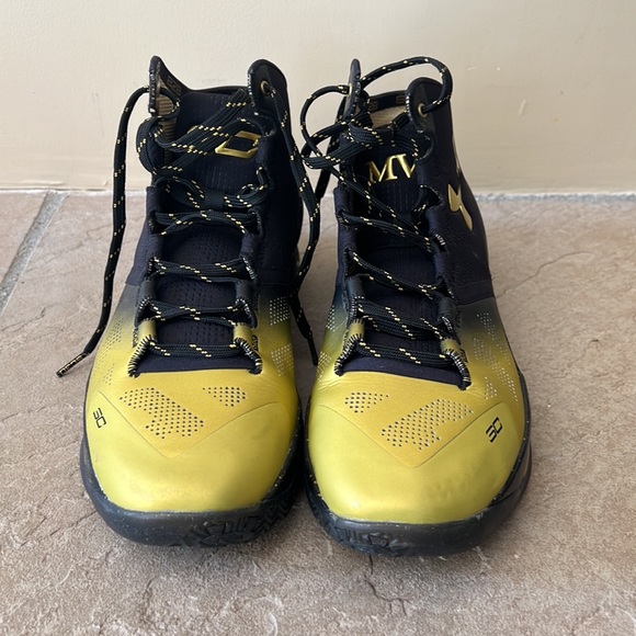 2016 Curry 2 'Back to Back MVP - Picture 4 of 6